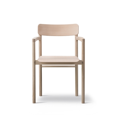 Post chair